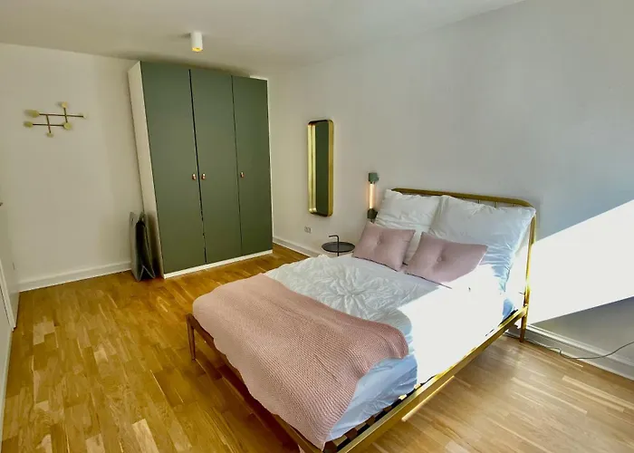 Stacey Alster Appart hôtel *